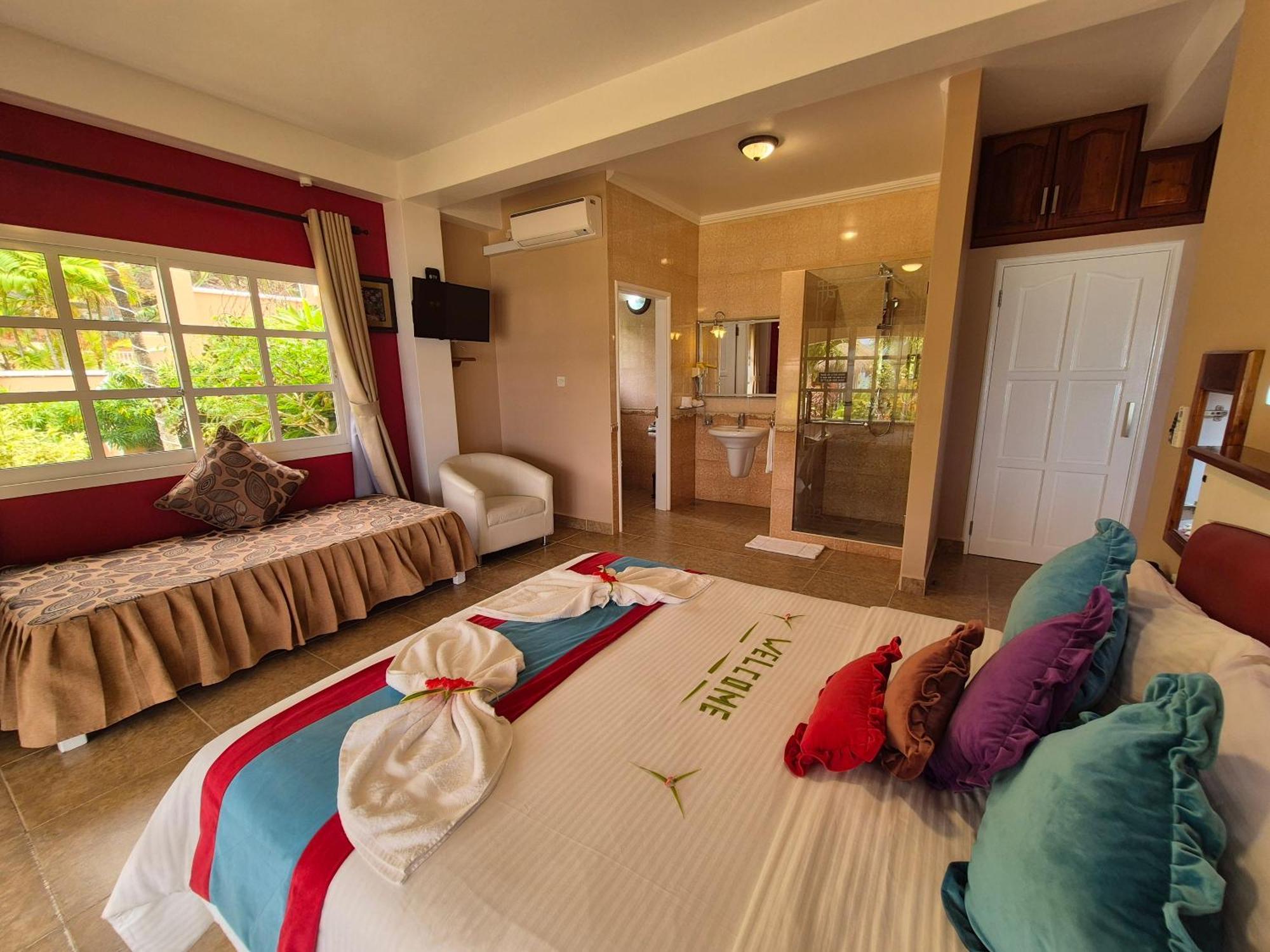 โอฟองเดอแมร์วิว Apartment อองซ์รอแยล ภายนอก รูปภาพ