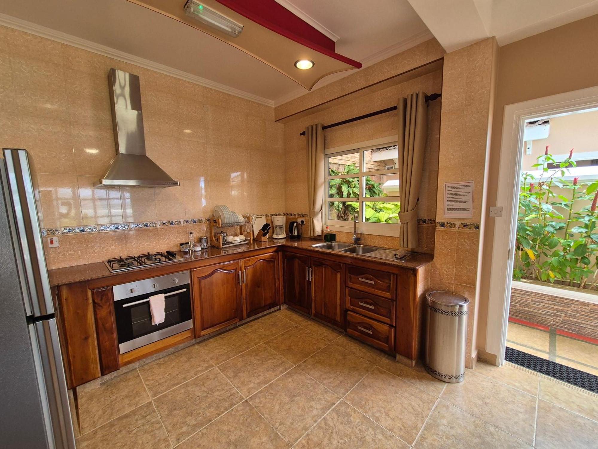 โอฟองเดอแมร์วิว Apartment อองซ์รอแยล ภายนอก รูปภาพ
