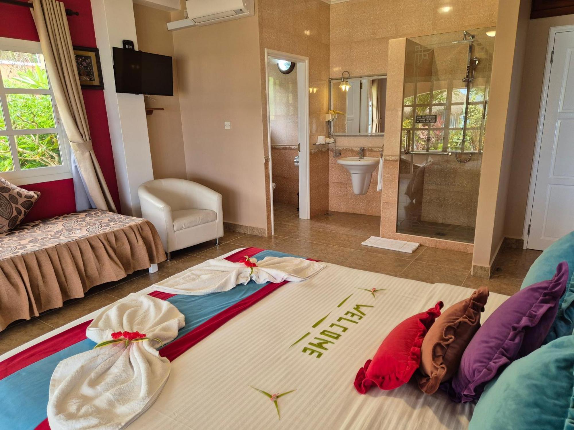 โอฟองเดอแมร์วิว Apartment อองซ์รอแยล ภายนอก รูปภาพ