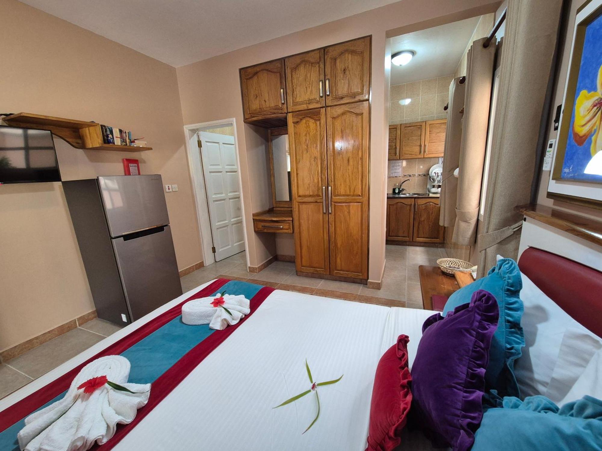 โอฟองเดอแมร์วิว Apartment อองซ์รอแยล ภายนอก รูปภาพ