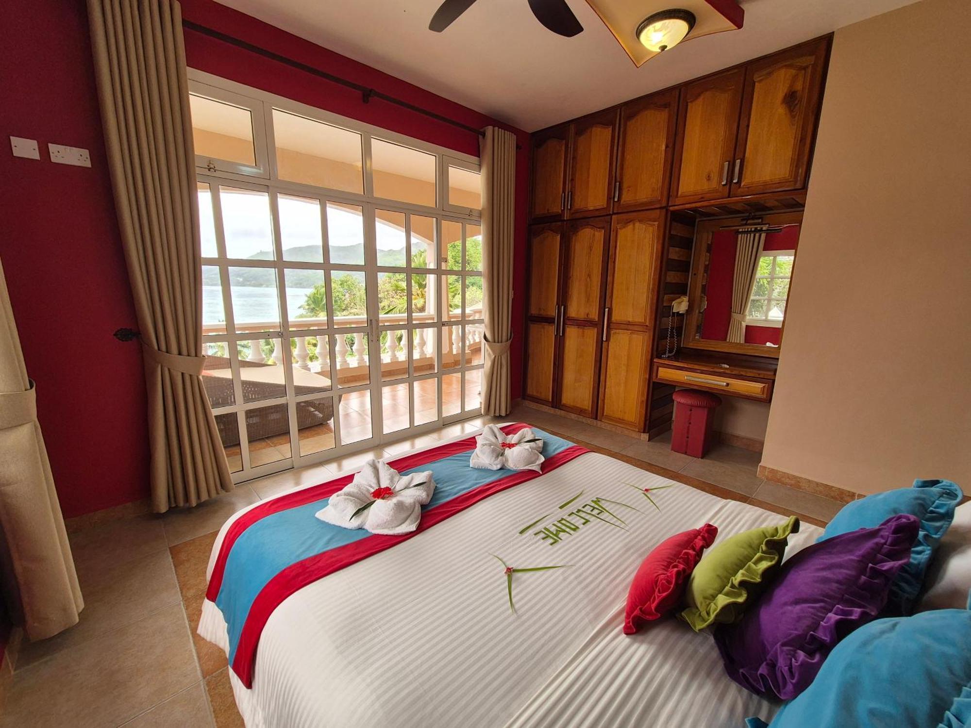 โอฟองเดอแมร์วิว Apartment อองซ์รอแยล ภายนอก รูปภาพ